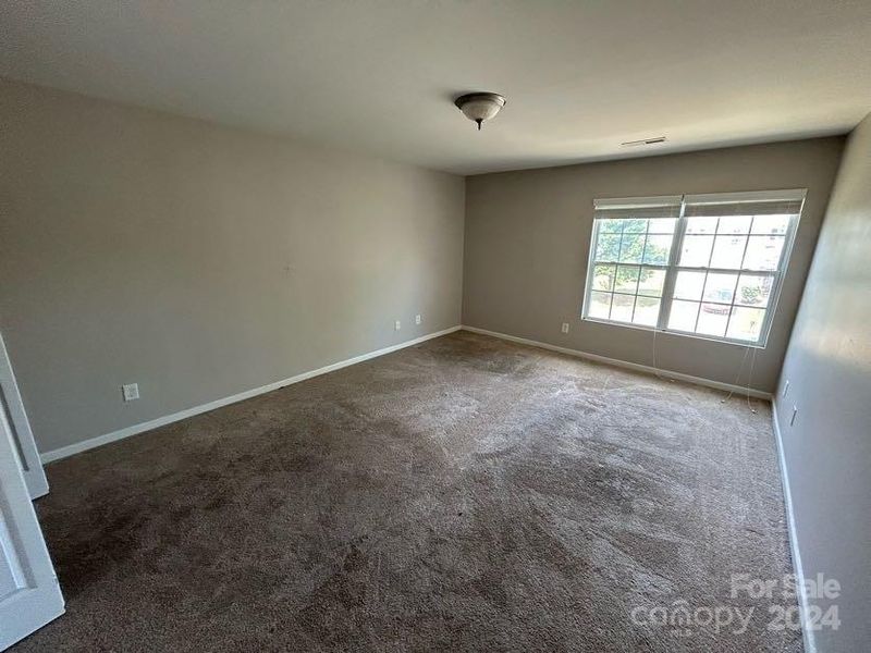 8728 Gray Willow Rd, Charlotte, NC 28227