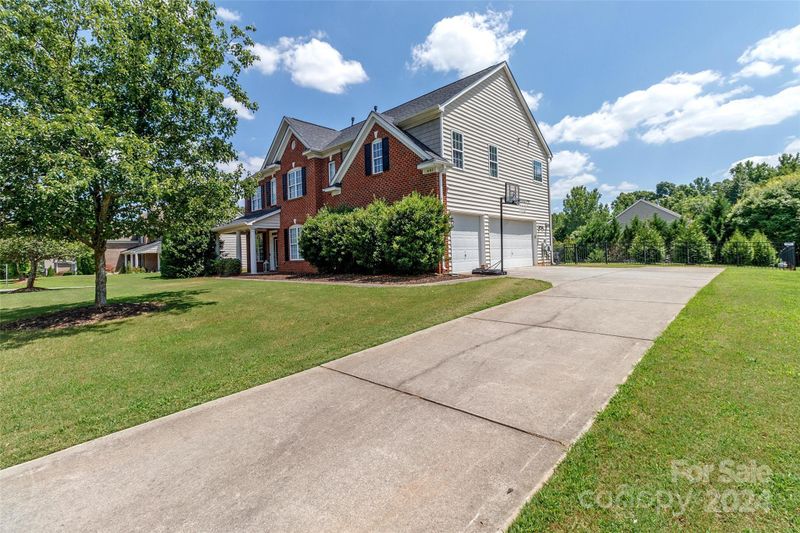 401 Palmerston Ln, Waxhaw, NC 28173