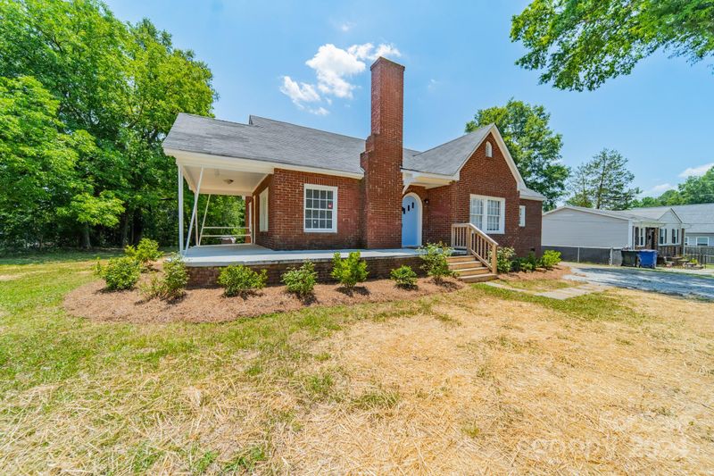 311 Plum St, Stanley, NC 28164