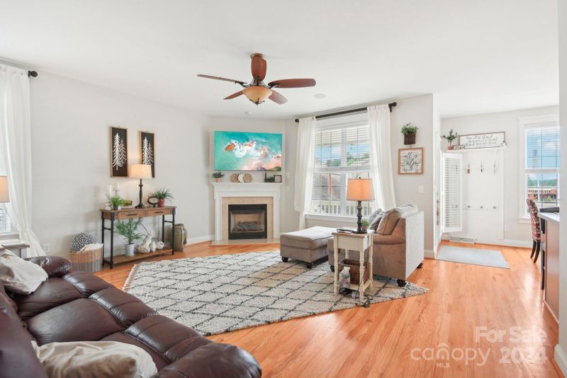 815 Cedar St, Mcadenville, NC 28101