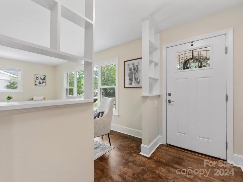 4727 Holbrook Dr, Charlotte, NC 28212