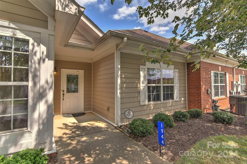 1944 Mckirkland Ct, Charlotte, NC 28105