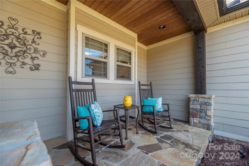 2490 Gateway Ln, Lincolnton, NC 28092