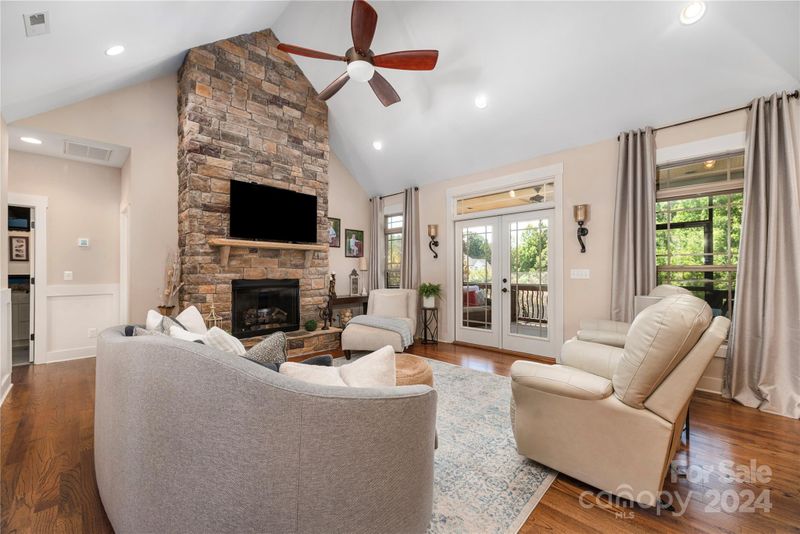 2490 Gateway Ln, Lincolnton, NC 28092