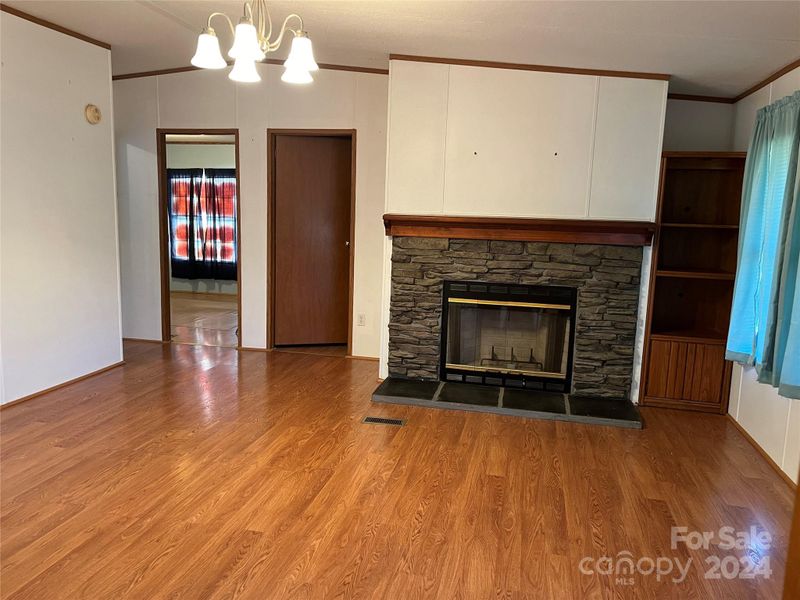 213 Flat Rock Dr, Lincolnton, NC 28092