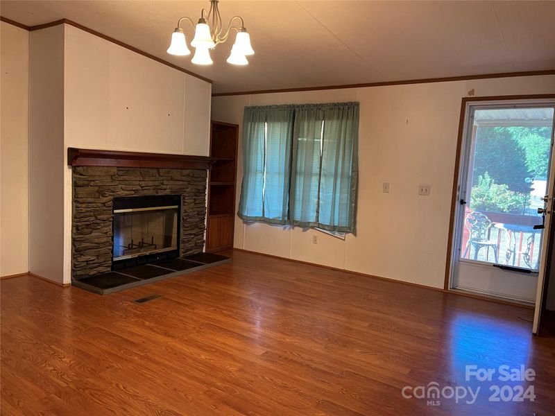213 Flat Rock Dr, Lincolnton, NC 28092