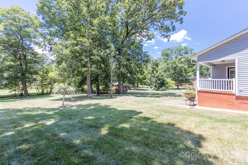 310 Walnut Ave, Mount Holly, NC 28120