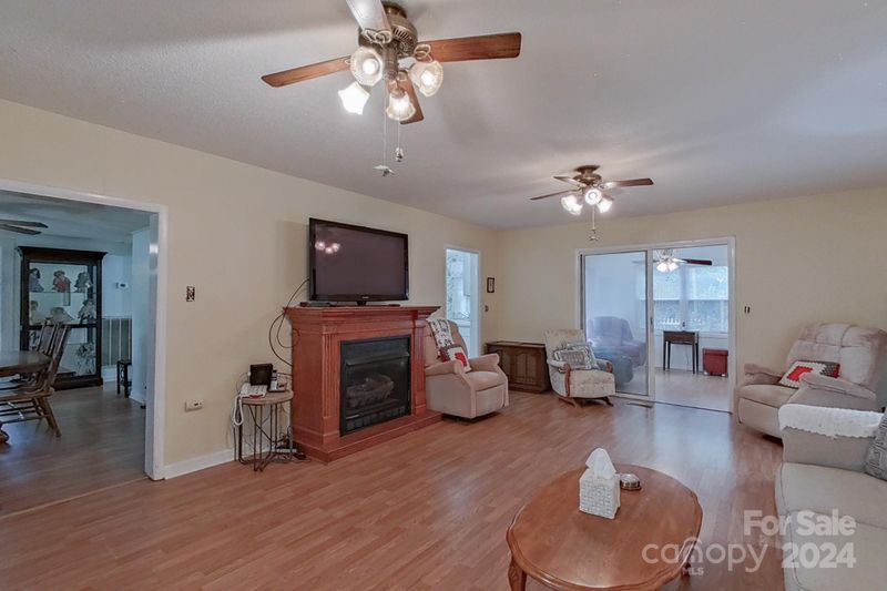 315 Lewis Rd, Gastonia, NC 28054