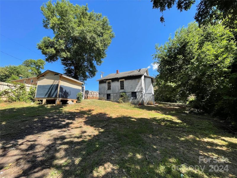 2150 3rd Ave SE, Hickory, NC 28602