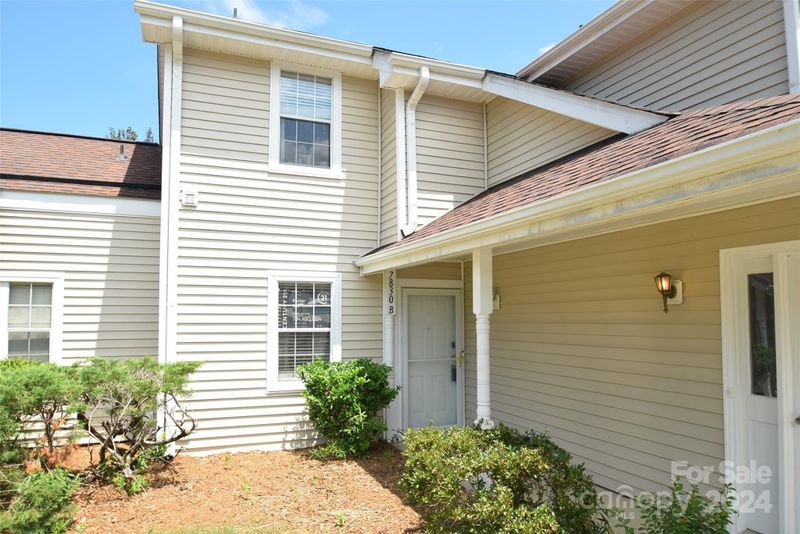 7830 Davinci Ln #B, Charlotte, NC 28226
