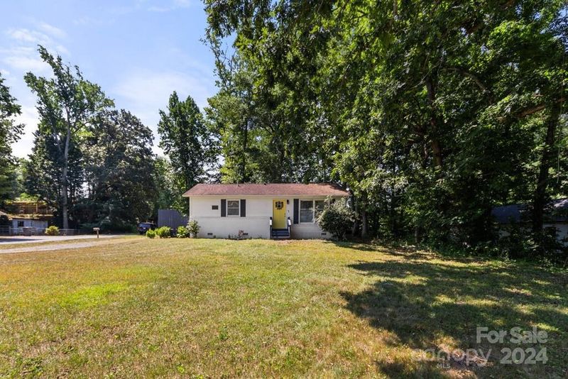 314 Flat Rock St, Clover, SC 29710