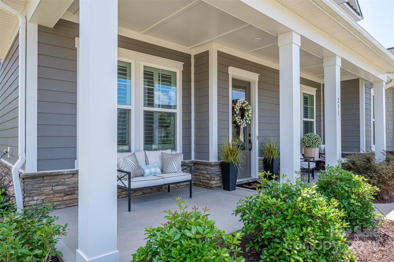231 Lanyard Ln, Belmont, NC 28012