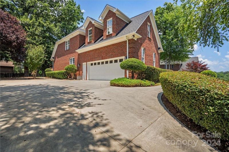 3457 Araglin Dr, Gastonia, NC 28056