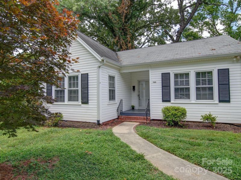 705 Neil St, Gastonia, NC 28052