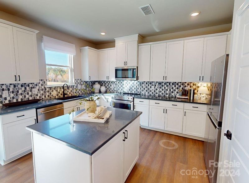 12437 Riceland Way, Midland, NC 28107
