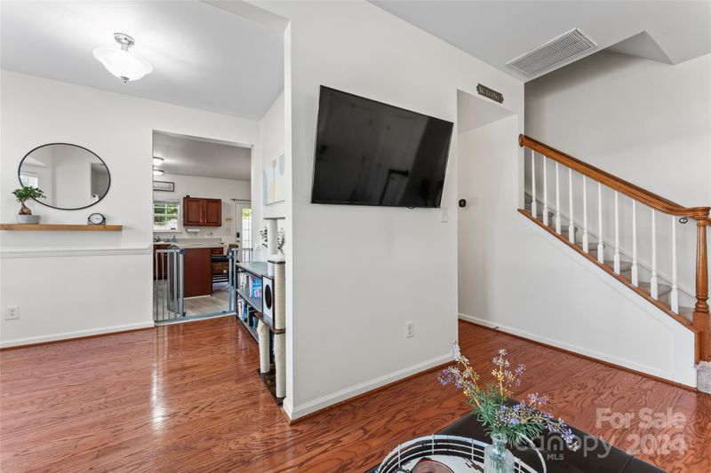 8332 Shinkansen Dr, Charlotte, NC 28213
