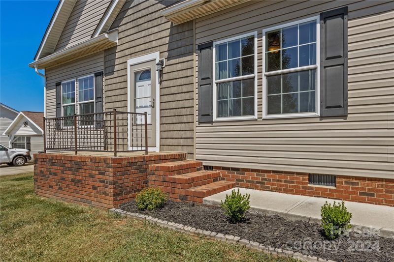 125 Grain Dr, Stony Point, NC 28678