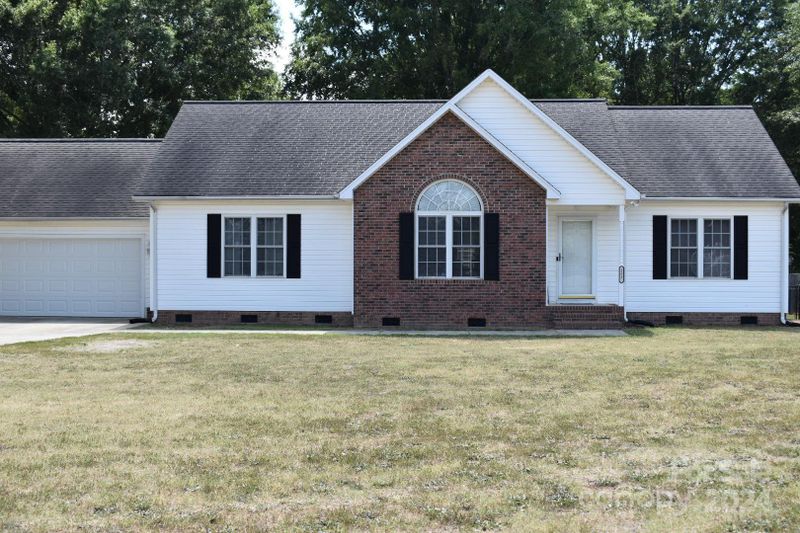 1217 Tom Joye Rd, Clover, SC 29710