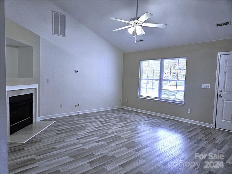 7512 Axis Ct, Charlotte, NC 28273