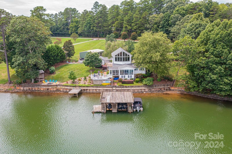 6652 Valwood Rd, Conover, NC 28613