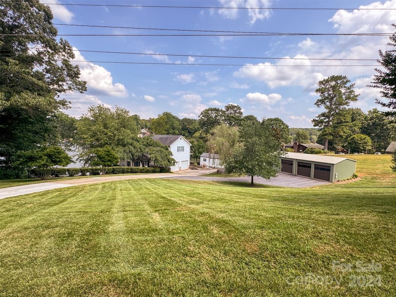 6652 Valwood Rd, Conover, NC 28613