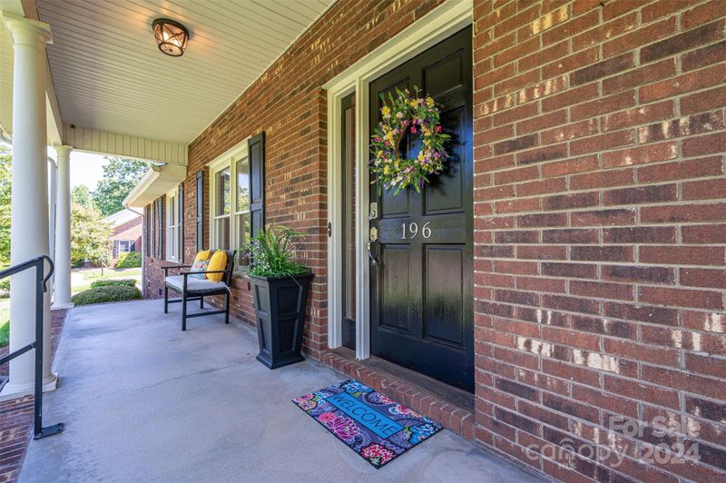 196 Lariat Dr, Lincolnton, NC 28092