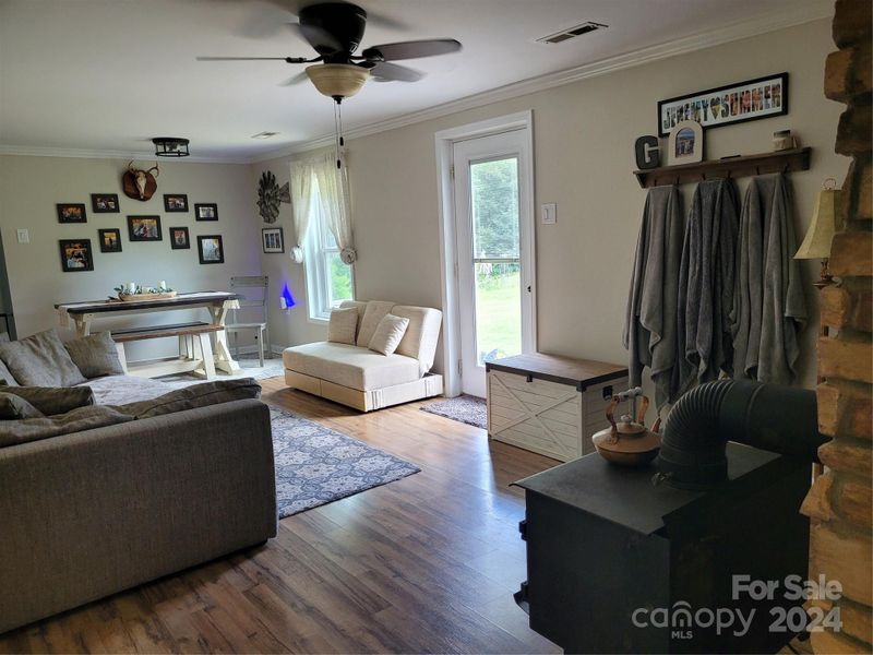 2446 Hudspeth Rd, Catawba, NC 28609
