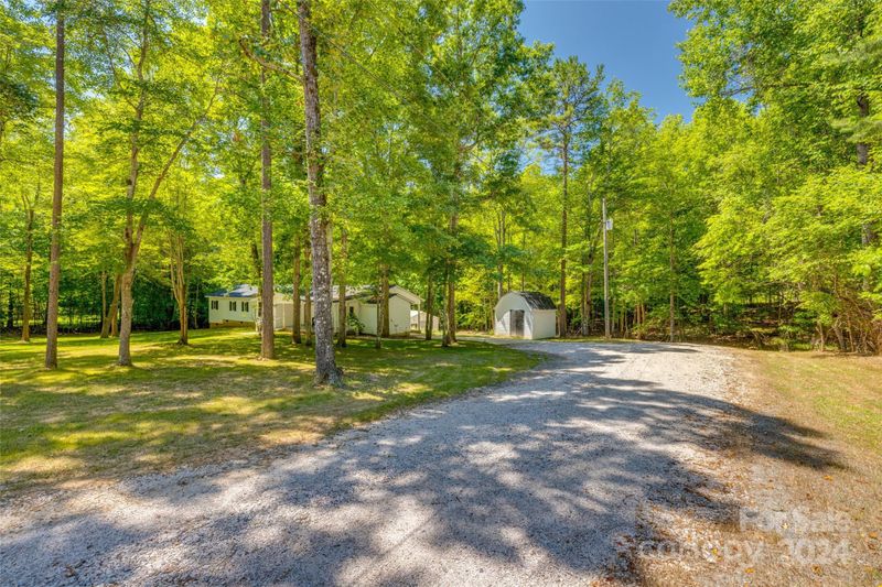 1098 Love Valley Rd, Clover, SC 29710