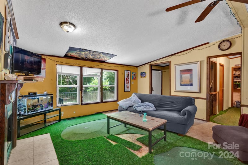 238 Winding Arbor Cir, Cleveland, NC 27013