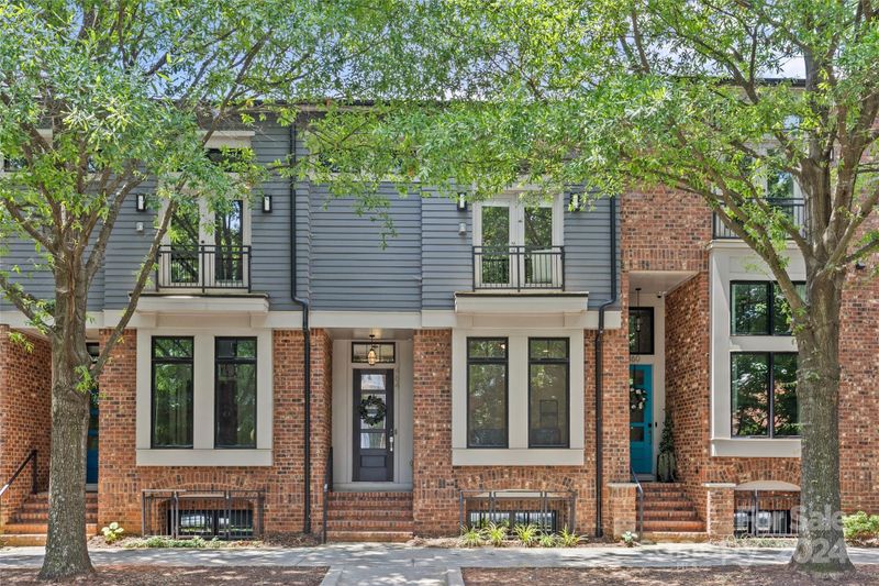 464 E 33rd St, Charlotte, NC 28205