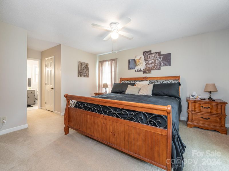 14301 Clearvale Dr, Mint Hill, NC 28227