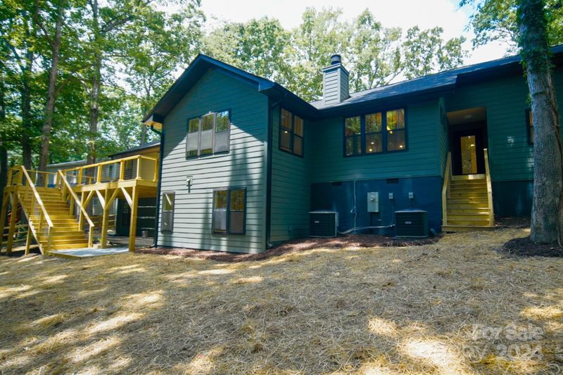 1909 Carmel Ridge Rd, Charlotte, NC 28226