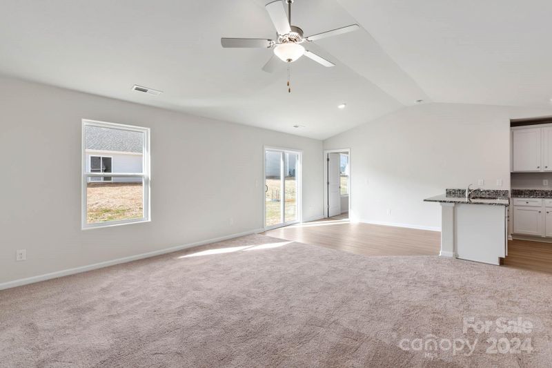 3124 Trailblazer St, Charlotte, NC 28215