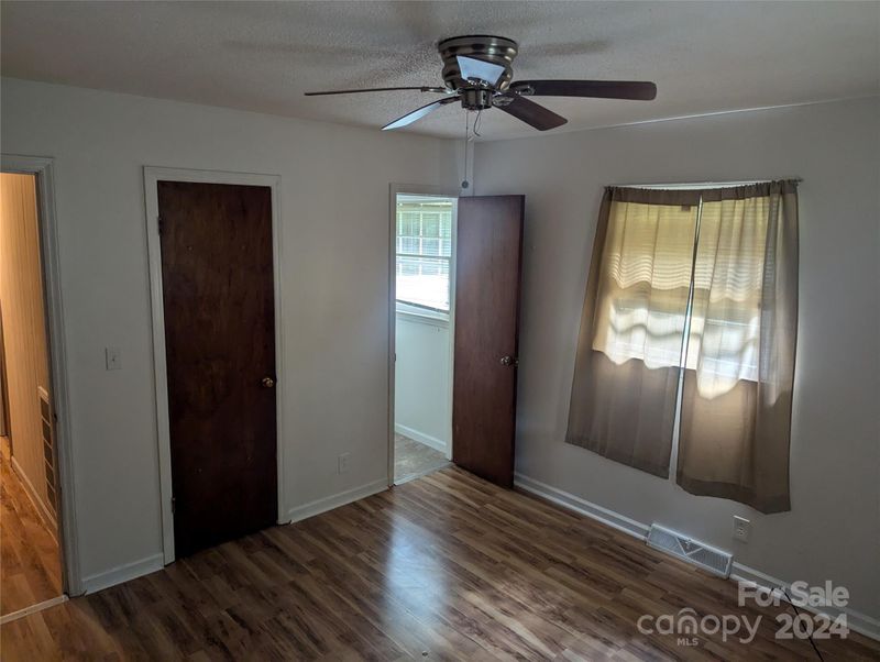 310 Dooley Rd, Gastonia, NC 28054