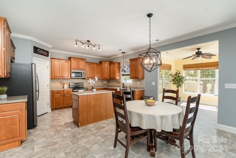 2001 Little Chapel Ln, Indian Trail, NC 28079