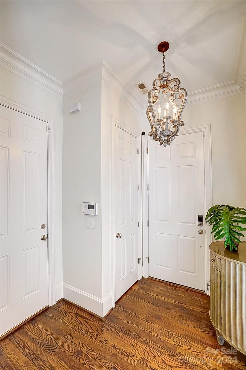 2707 Phillips Gate Dr, Charlotte, NC 28210