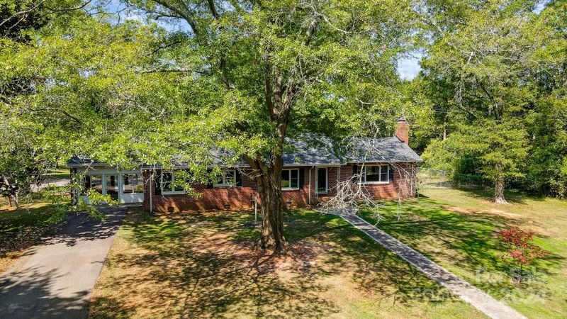 1645 Riverside Rd, Lancaster, SC 29720