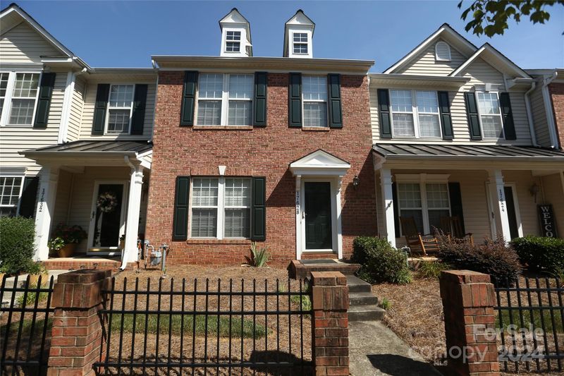 17628 Delmas Dr, Cornelius, NC 28031