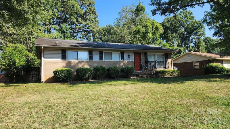 3009 Cricketeer Dr, Charlotte, NC 28216