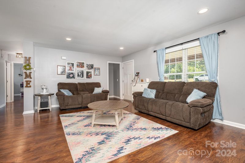 256 Hemlock Rd, Cleveland, NC 27013