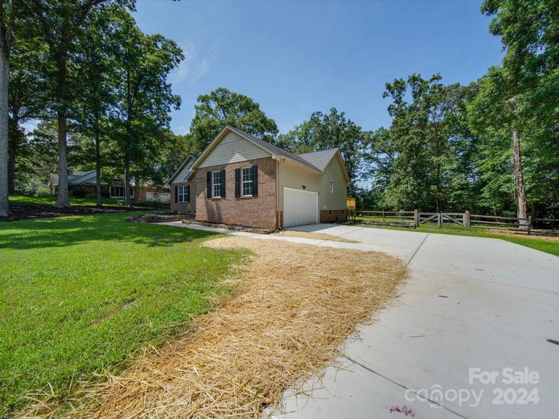 3514 Maple Knoll Dr, Monroe, NC 28112