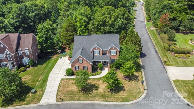 500 Castlestone Ln, Matthews, NC 28104