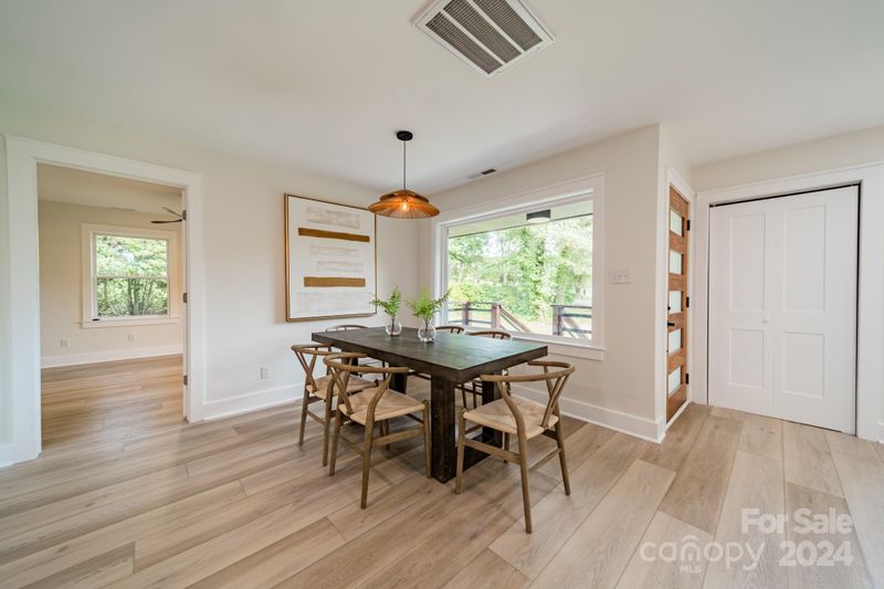 258 Enwood Dr, Charlotte, NC 28214