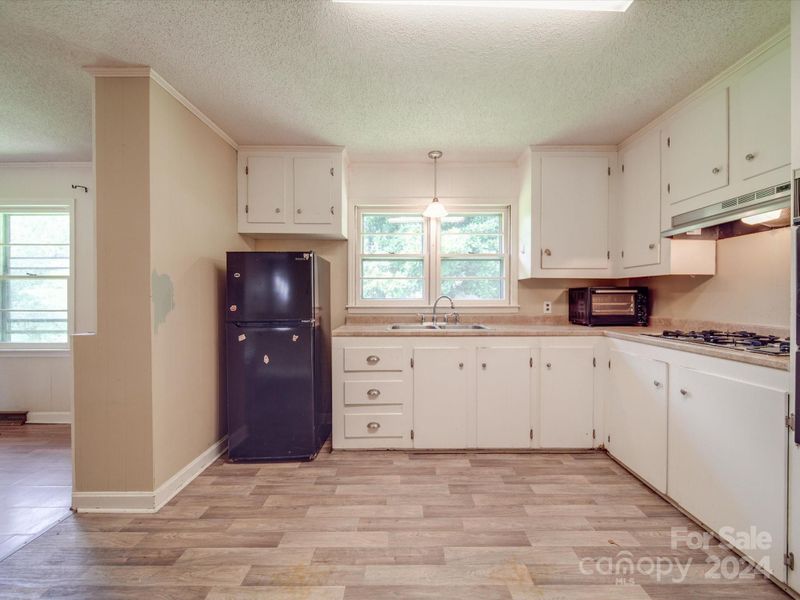 1919 Willimax Ave, Gastonia, NC 28054