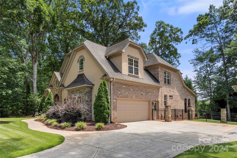 13122 Ginovanni Way, Mint Hill, NC 28227