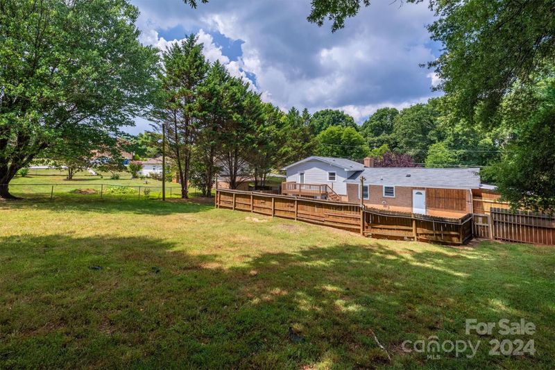3734 21st St NE, Hickory, NC 28601