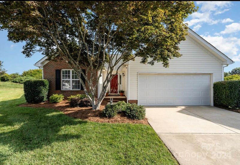 4412 Cascade Dr, Indian Trail, NC 28079