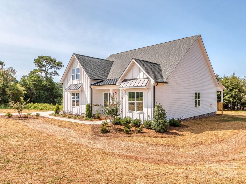 608 Plowshare Way, Clover, SC 29710