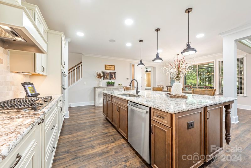 2220 Tearose Ct, Lancaster, SC 29720
