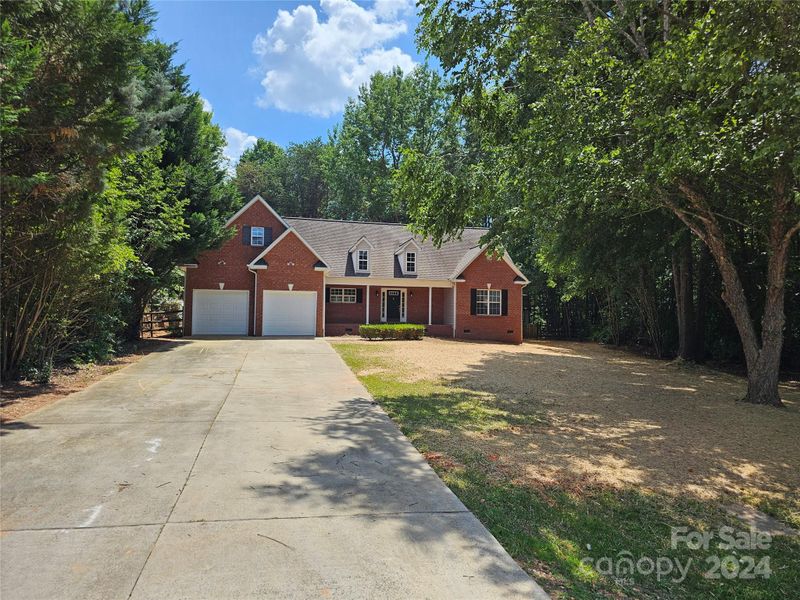 8100 Sisters Ln, Denver, NC 28037